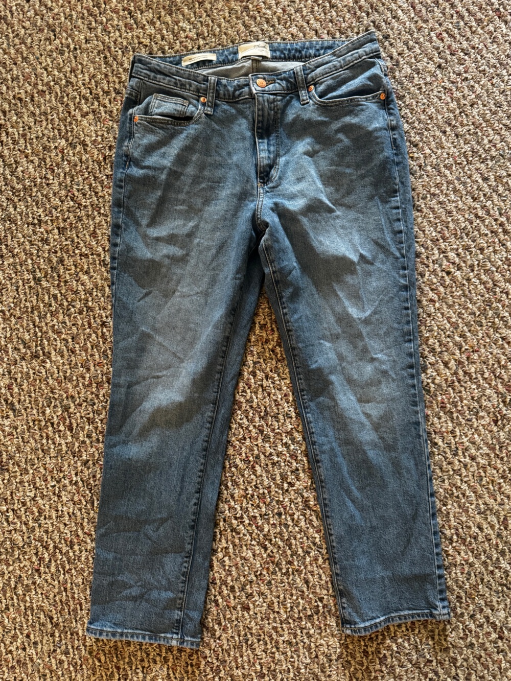 Women’s High Rise Slim Straight Jeans